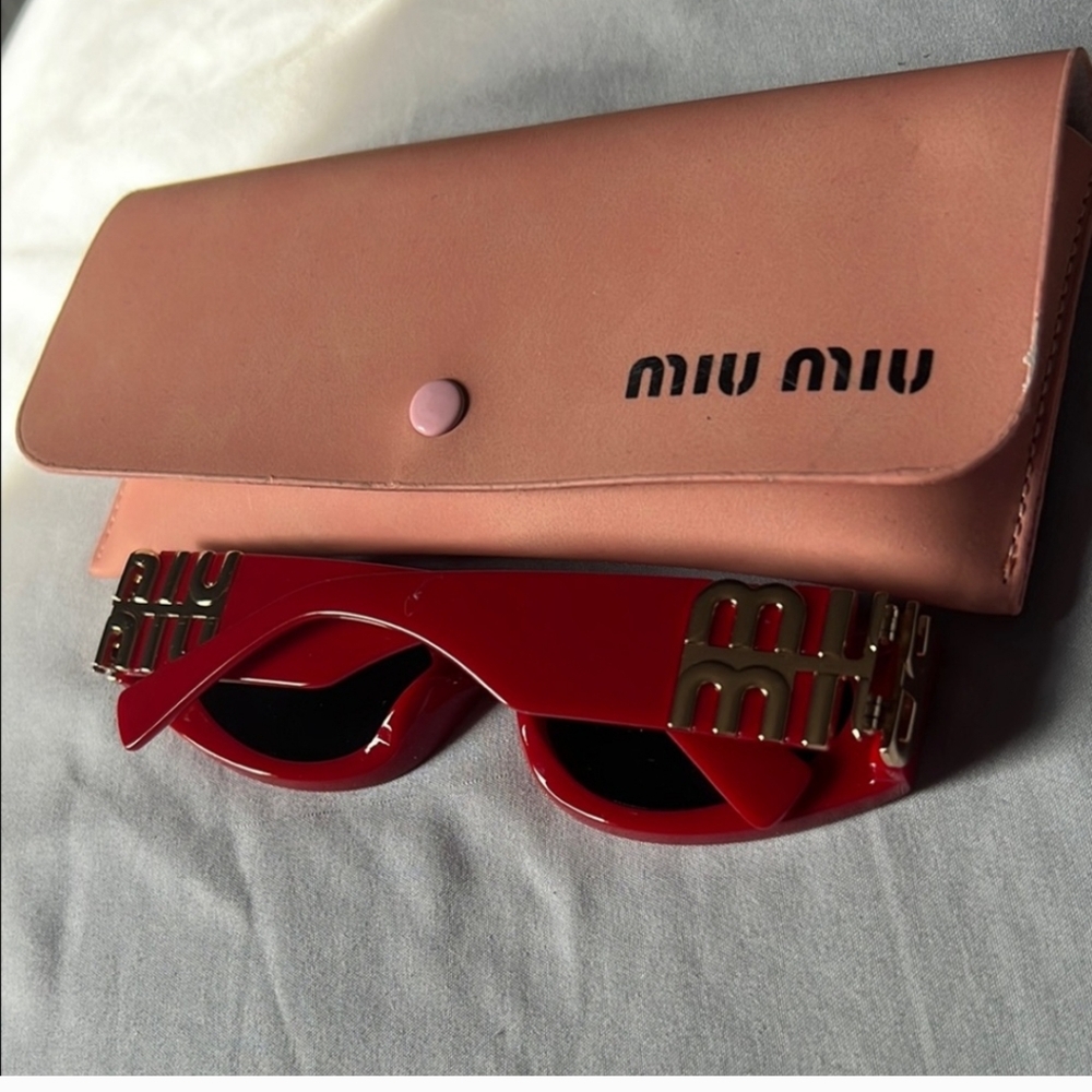 Red  Retro Sunglasses